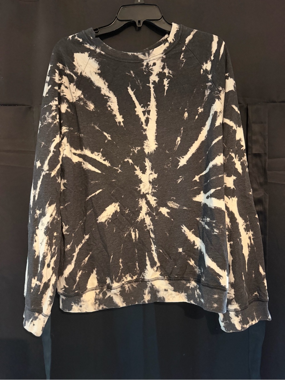 Black & White Tie-Dye Womens Long-Sleeve Sweatshirt